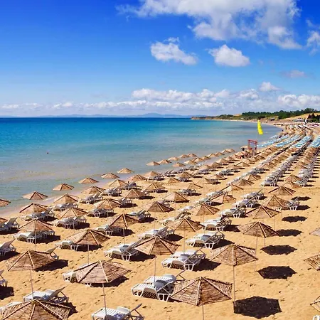 Central Nessebar Beach Apartment Несебър